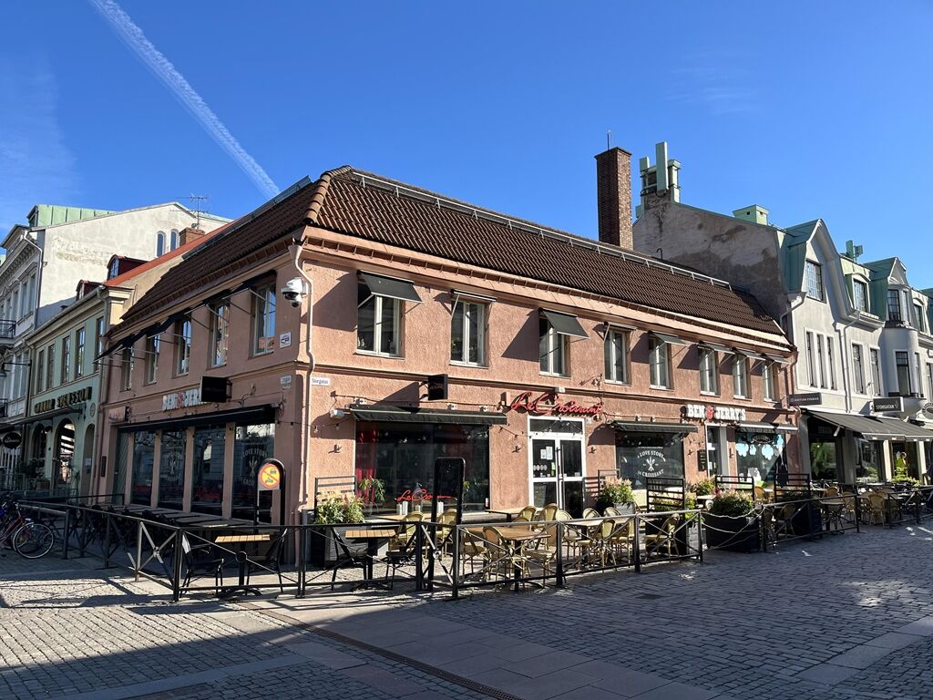 Guldsmeden 11